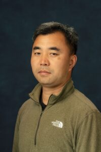 Jingyin Yu